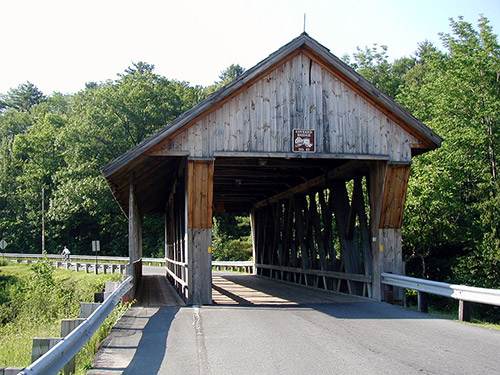 Even historic bridges like this one can be retrofitted to accommodate cyclists and pedestrians. Image: ##http://www.pedbikeimages.org/pubdetail.cfm?picid=797##www.pedbikeimages.org## / Dan Burden