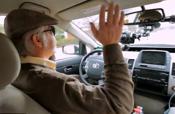 Look, ma, no hands! A legally blind man tested out Google's self-driving car in 2012. Photo: ##http://byteandchew.com/best-of-2012-8-rise-of-the-self-driven-car/##Byte and Chew##