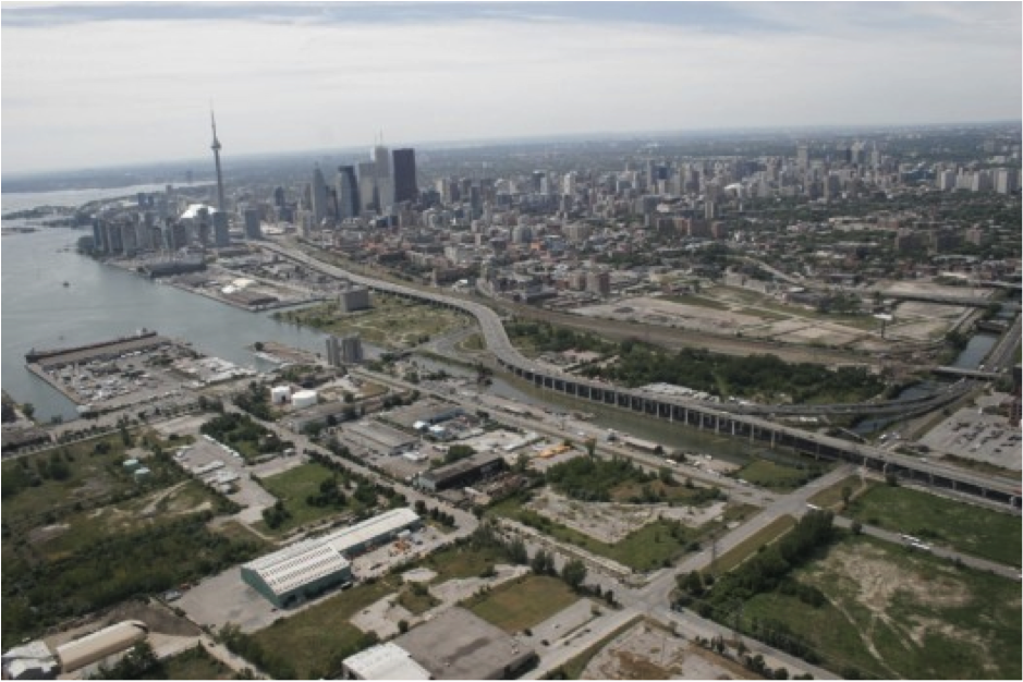 Toronto's Gardiner Expressway separates the city from Lake Ontario. Image: CNU