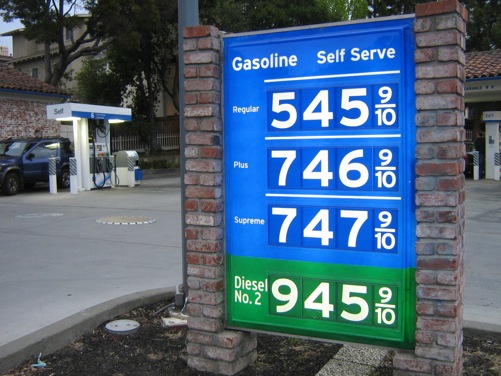 That's more like it. Photo: ##http://www.showingsuite.com/high-gas-prices-still-sell-more-homes##Showing Suite##