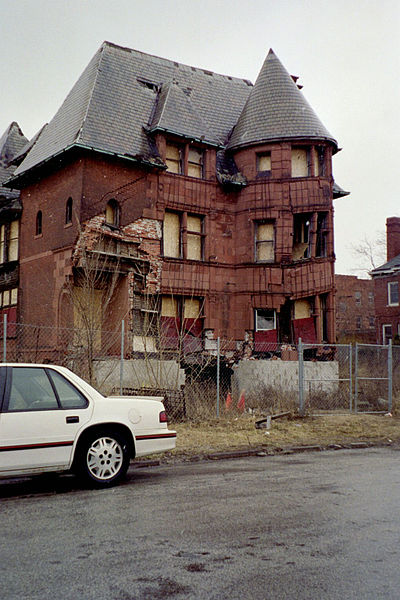 Tearing down Detroit's abandoned residential and commercial structures would cost $1.85 billion -- far less than widening two highways in the area. Photo: Wikipedia