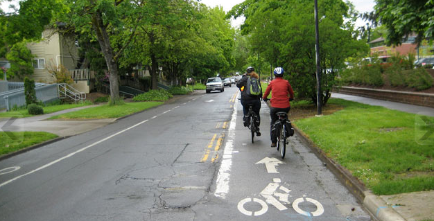 Contraflow bike lanes -- of bike lanes that are directed the opposite way of vehicle traffic, look to be on their way to the nation's leading traffic engineering guide. Photo: NACTO