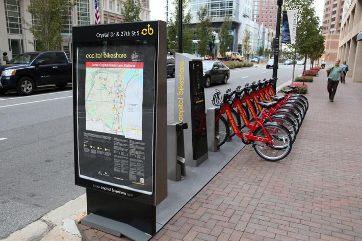 Arlington, Virginia, has come up with a way to allow people without credit cards to be bike-share members. But is their solution transferable to other places? Photo: ##http://www.bikearlington.com/pages/bikesharing/##Bike Arlington##