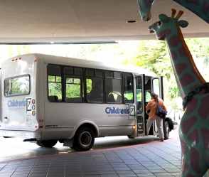Settle Children's shuttles transport employees from transit hubs to the hospital. Photo: Seattle Children's Hospital