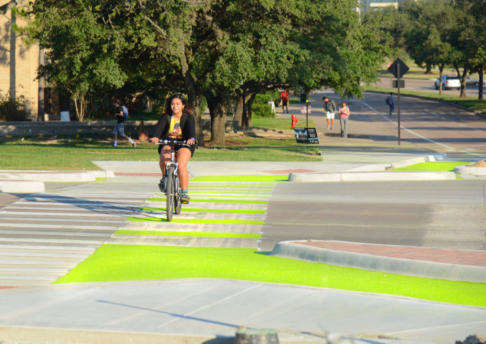 Officials from the Texas Transportation Institute built this "Dutch-style" unsignalized intersection with solar power-generating bike lanes in College Station, Texas. Photo: TTI