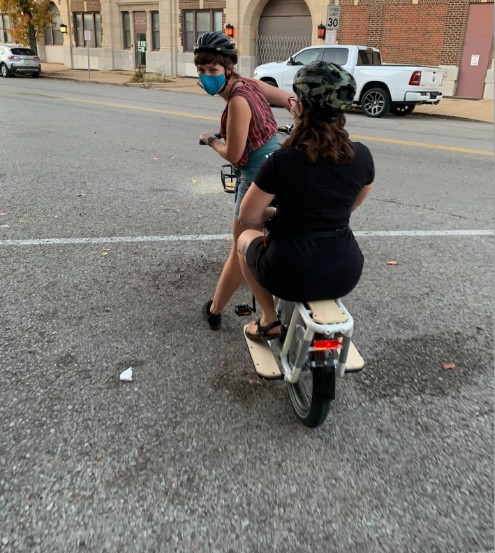 Don't @ me about this helmet fit, I borrowed it and we only went down the block.