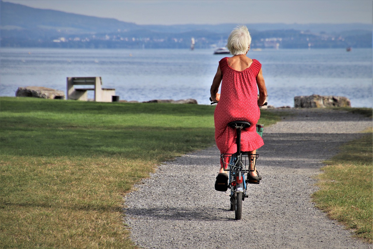 Why The New Mobility Revolution Leaves Seniors Behind — Streetsblog USA