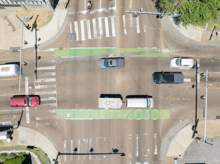 Bad Road Design Is Stoking the U.S. Pedestrian Death Crisis: Report ...