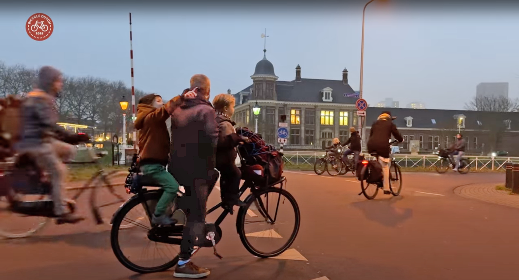 Friday Video: It’s Been a Week! Take A Breath And Watch People Bike In Utrecht